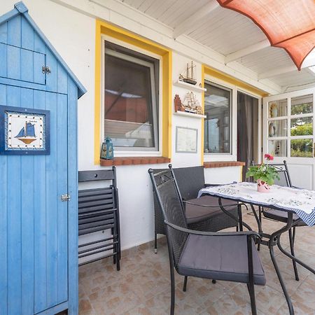Beautiful Bungalow In Poel Near The Beach Fahrdorf  Экстерьер фото