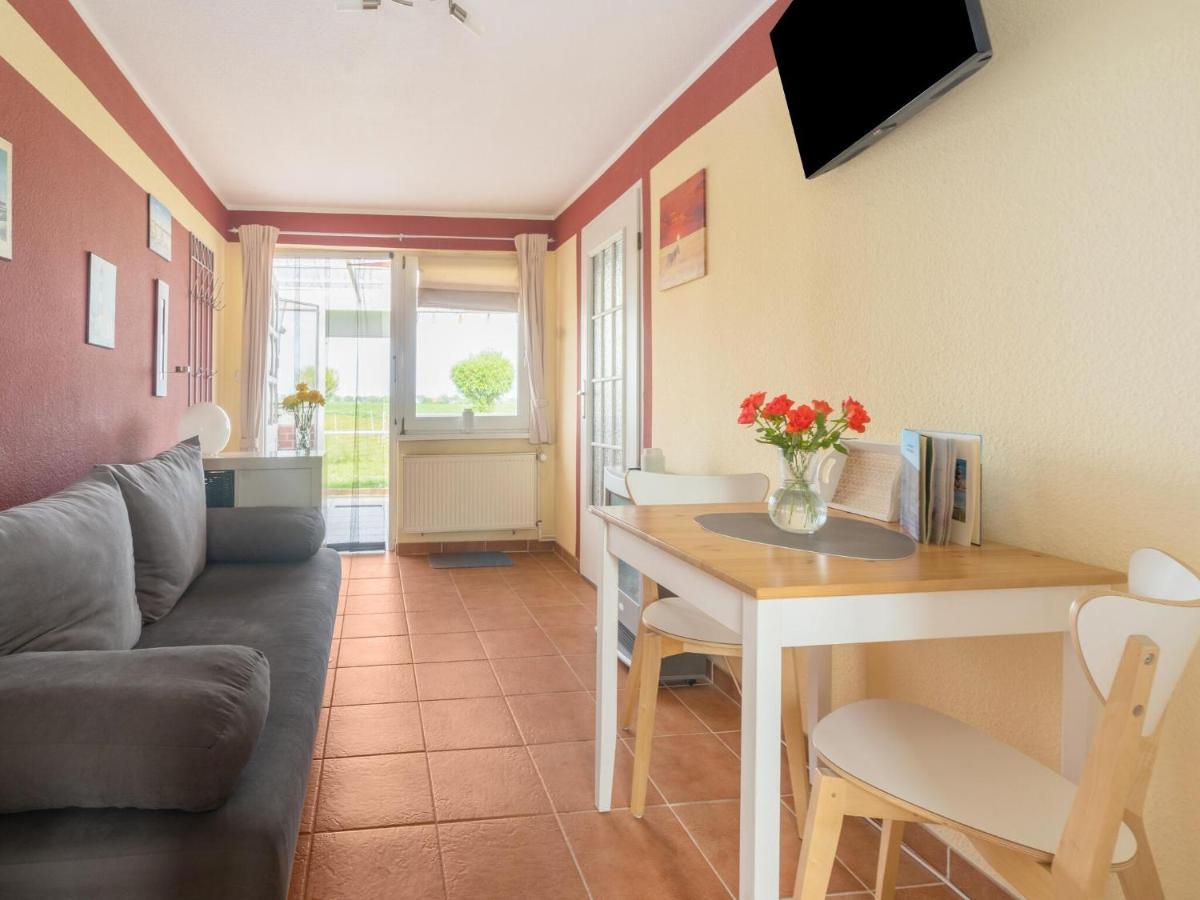 Beautiful Bungalow In Poel Near The Beach Fahrdorf  Экстерьер фото