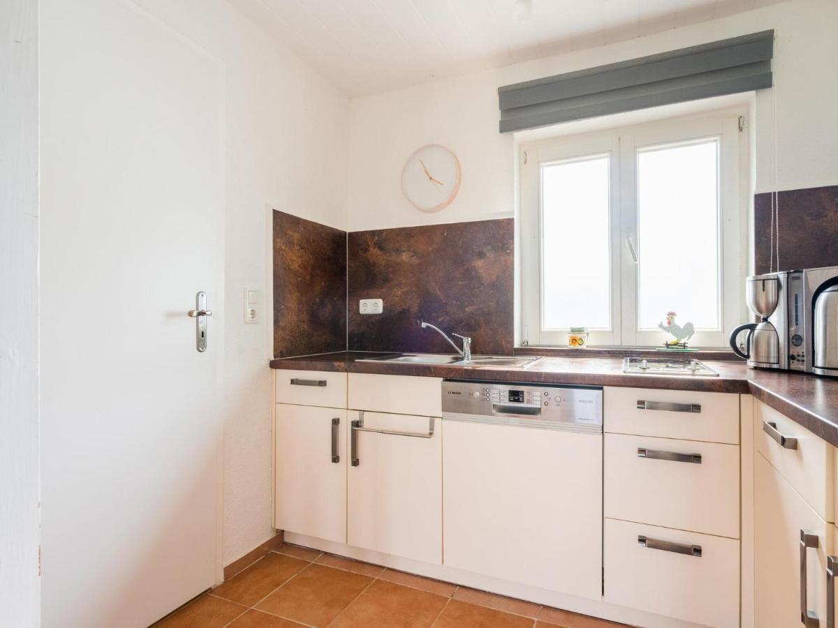 Beautiful Bungalow In Poel Near The Beach Fahrdorf  Экстерьер фото